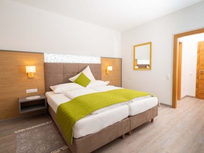 Genießen Sie Ihren Kärnten-Urlaub in unseren Doppel- und Familienzimmer im Hotel Matzelsdorferhof.